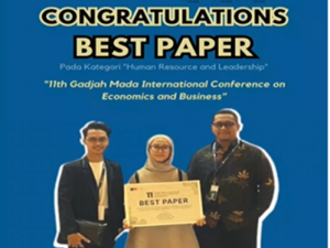 Dosen Prodi Manajemen dan Mahasiswa FEB Universitas Alma Ata Raih Penghargaan Best Paper di Konferensi Internasional Gadjah Mada